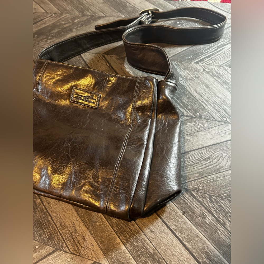 The Stone Dark Brown Women Leather Adjustable Strap Shoulder Bag - Picture 2 of 13
